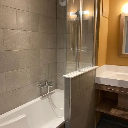 Spacieux 2 Ch. Au Pied Des Pistes, Proche Esf Et Apres-ski, Confort Moderne - Fr-1-634-8 Авориаз